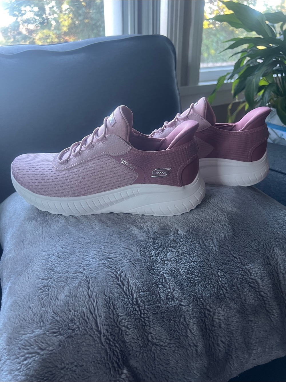 Skechers Women's Dusty Rose Slip-On